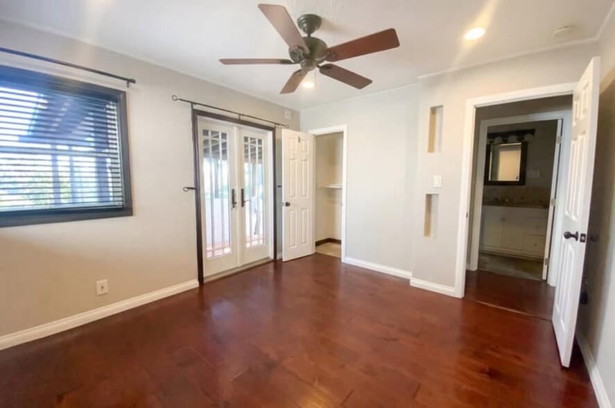 Building Photo - 2541 Haller St