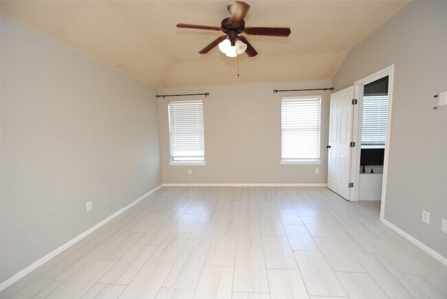 Building Photo - 5910 Sugar Field Ln