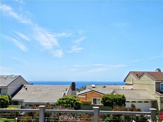 Building Photo - 33601 Via Corvalian