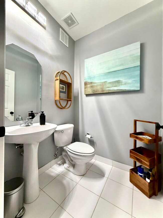 Building Photo - 9138 Villa Palma Ln