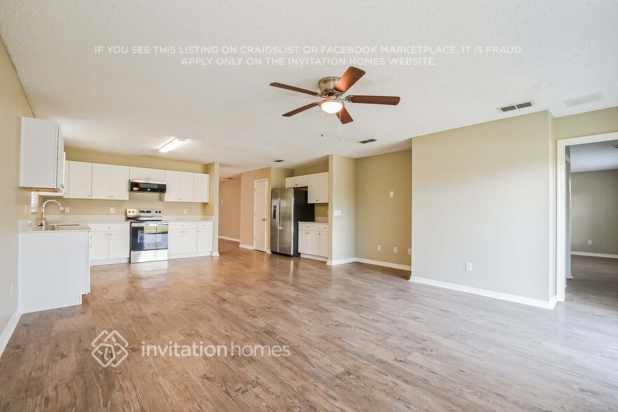 Building Photo - 713 Battery Pointe Dr