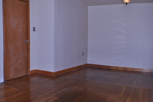 Building Photo - 23 Kenney St