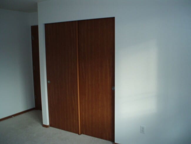 Building Photo - Hopkins - 1402