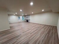 Building Photo - 509 Davis Dr