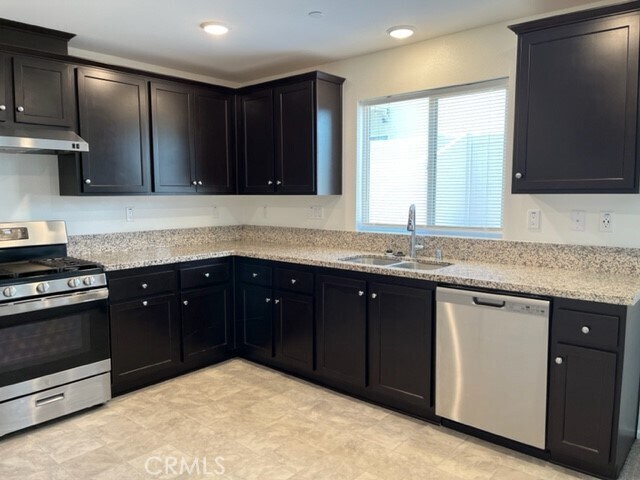 Building Photo - 32980 Middlegate Pl