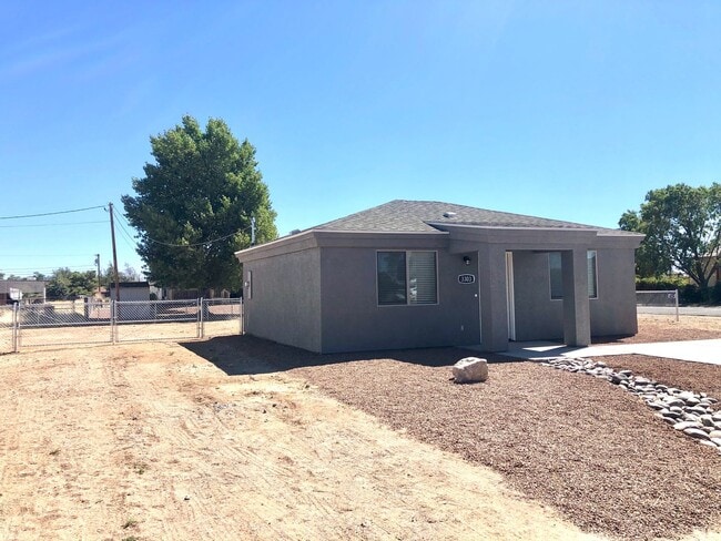 Building Photo - 3303 Devlin Ave