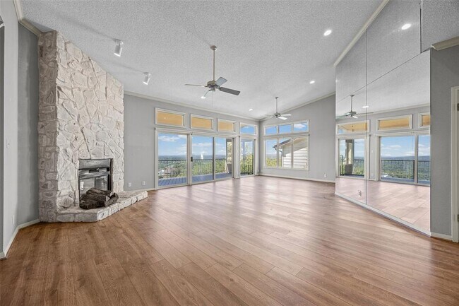 Building Photo - 114 Paragon Ct