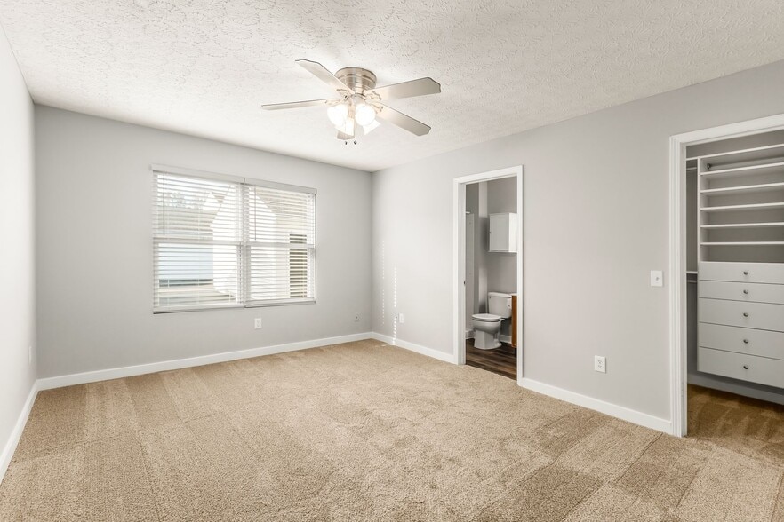 First-floor owner suite - 135 Hancock St