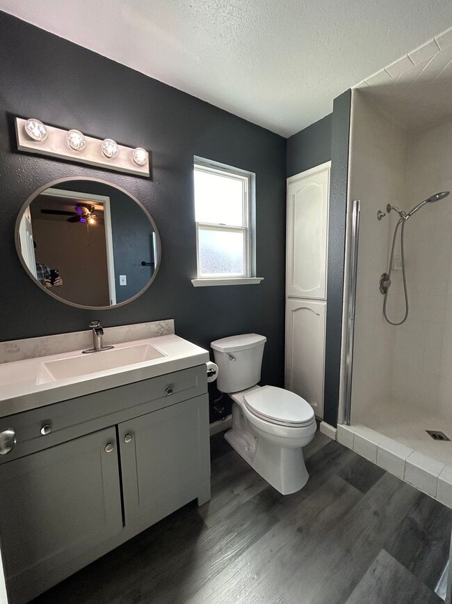 Building Photo - 3086 Beverly Ct