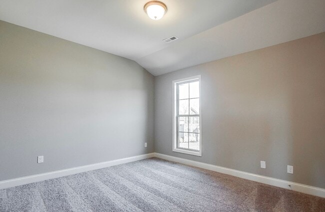 Building Photo - Gorgeous Newer Construction Home!