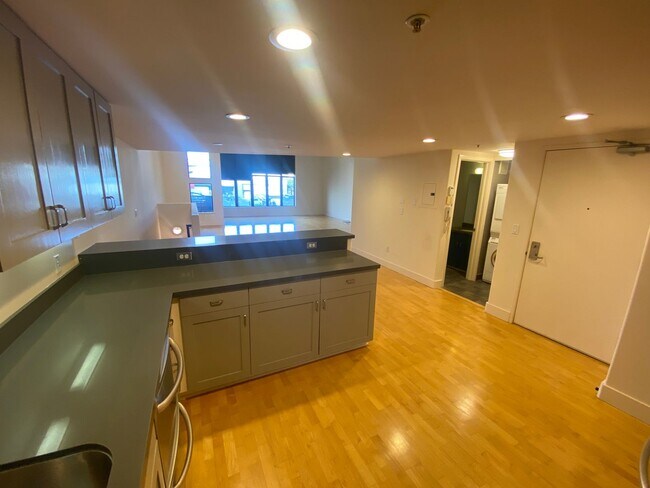 Building Photo - EPIC REA, INC - Vibrant Mission District L...