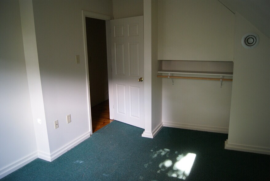 bedroom 2 - 3 Crawford St