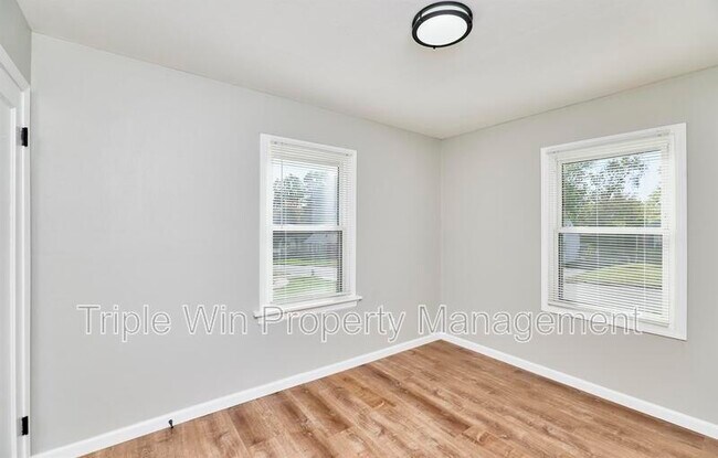 Building Photo - 10315 St Arthur Ln