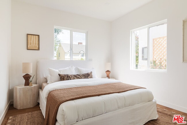 Building Photo - 784 Elmira St