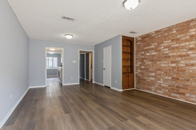 Building Photo - 14447 Misty Meadow Ln