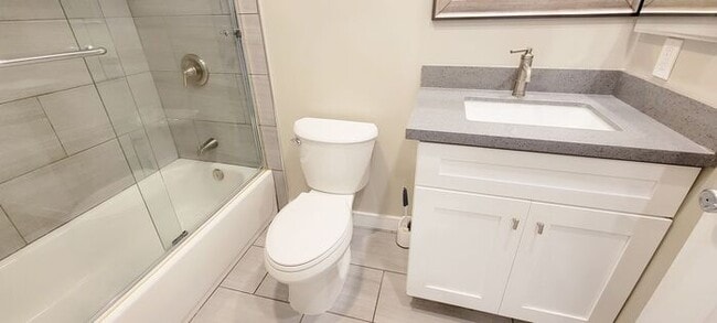 Building Photo - Charming 2BR Retreat with Private Patio, Scenic Views & Resort-Style Amenities