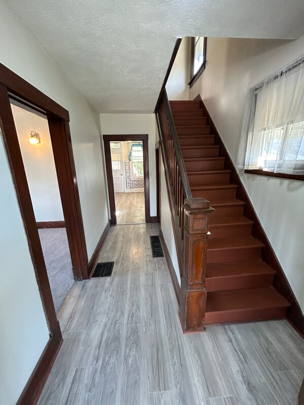 Building Photo - 87 Pittsburgh Rd