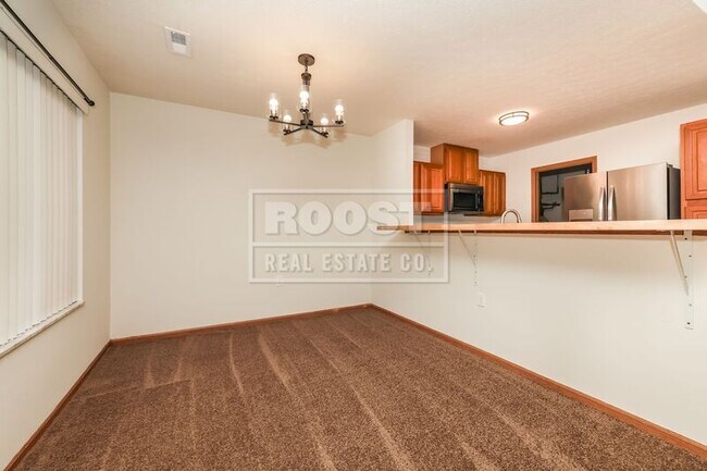 Building Photo - 3985 Covington Dr