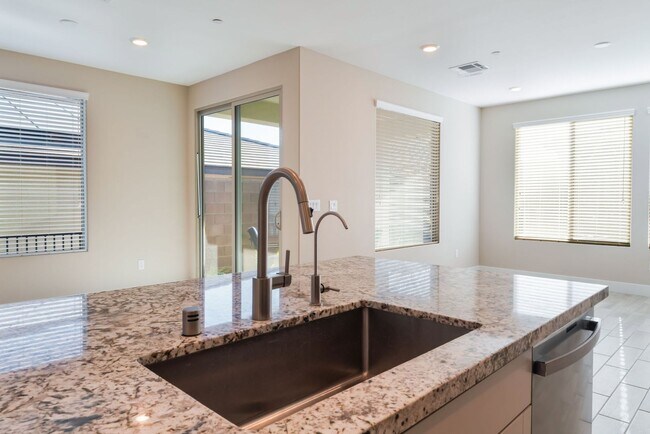 Building Photo - A Meticulously Upgraded Townhouse  *Age Restricted 55+