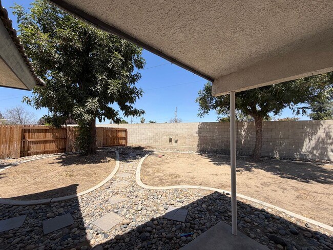 Building Photo - 5800 Potenza Ln