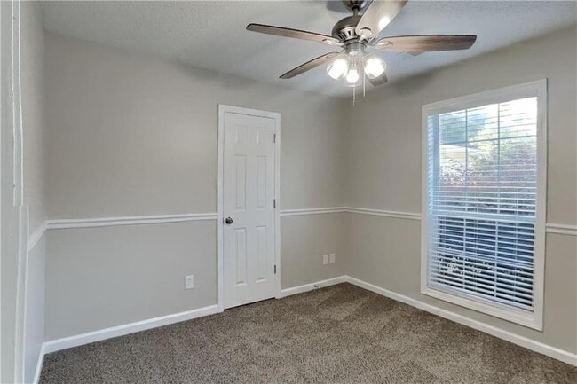 Building Photo - 2890 Williams Farm Dr