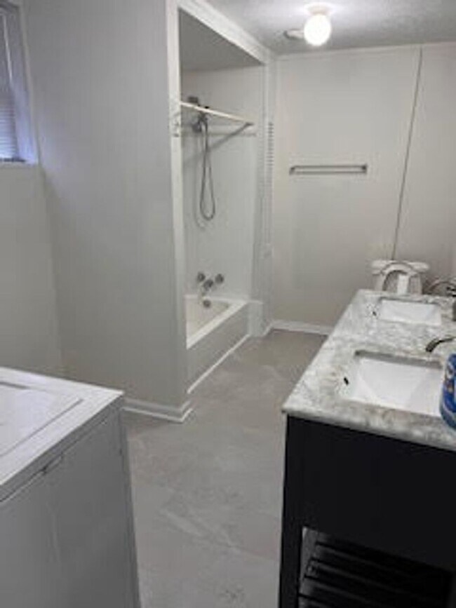 Building Photo - Just minutes away from IUPUI's campus and downtown,