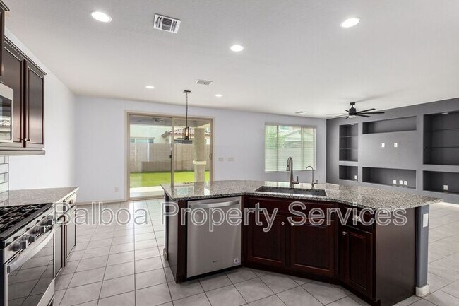 Building Photo - 5427 S Canyon Rim