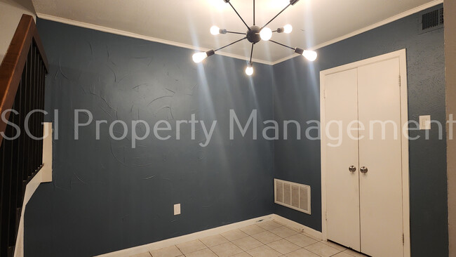 Building Photo - 5626 Preston Oaks Rd