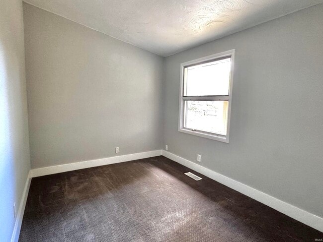Building Photo - 7102 Woodhue Ln