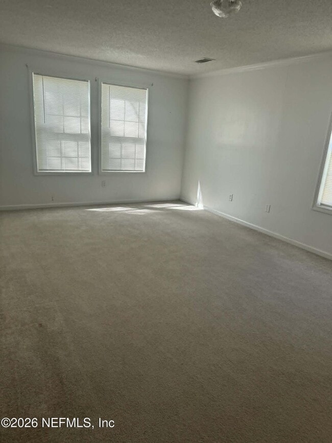 Building Photo - 176 Basin Dr