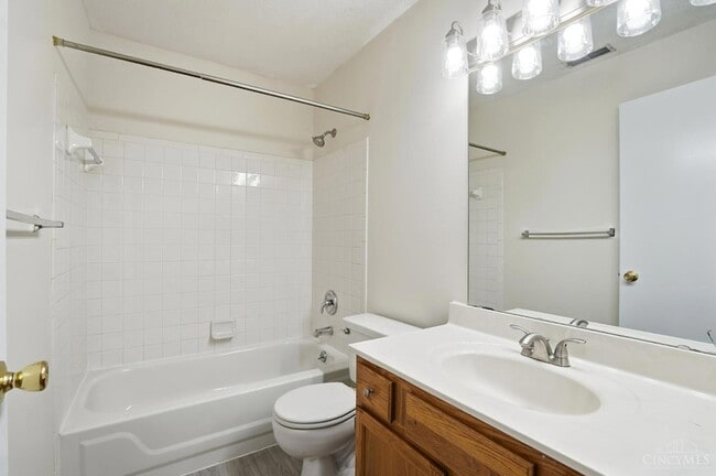 Building Photo - 8515 Island Pines Pl