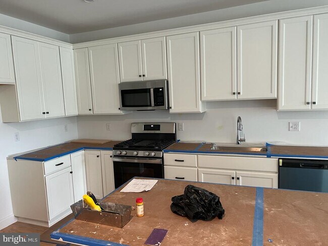 Primary Photo - 78 Ironwood Dr