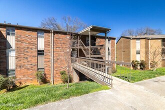 Building Photo - 431 Canberra Dr