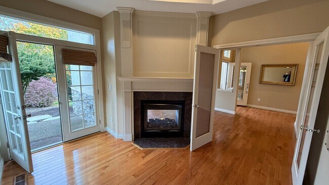 Building Photo - RARE Single Level 3-Bed Home in Coveted McKenna Ridge, Happy Valley - Video