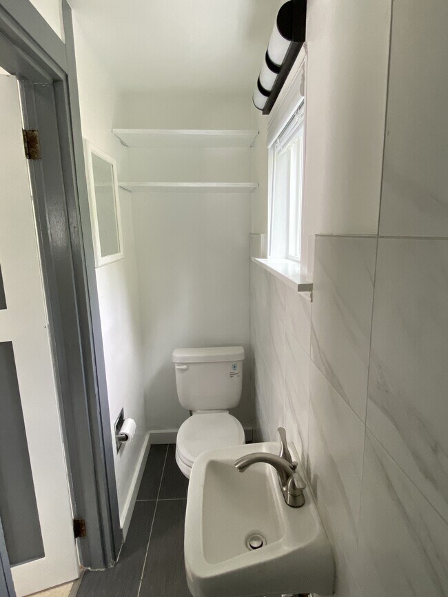 Building Photo - 2120 15th St