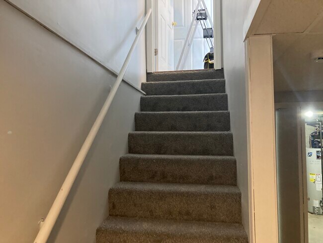 Building Photo - 55 Empire St