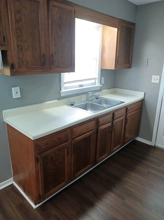 Building Photo - 4113 La Salle Ave