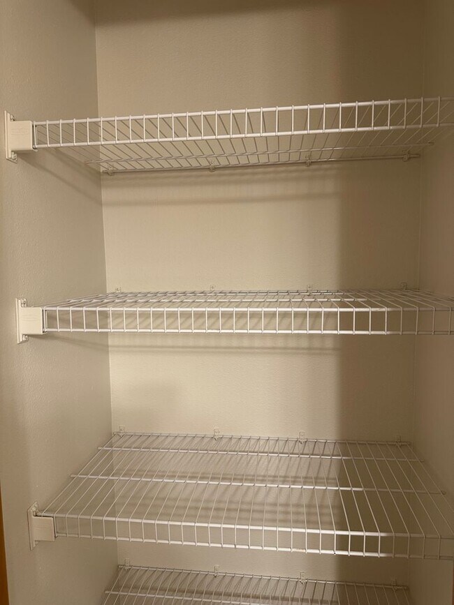 Building Photo - 6438 Trestle