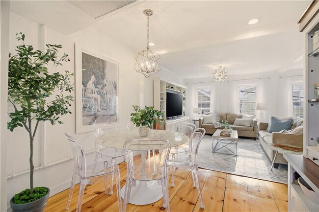 Building Photo - 38 Pope St