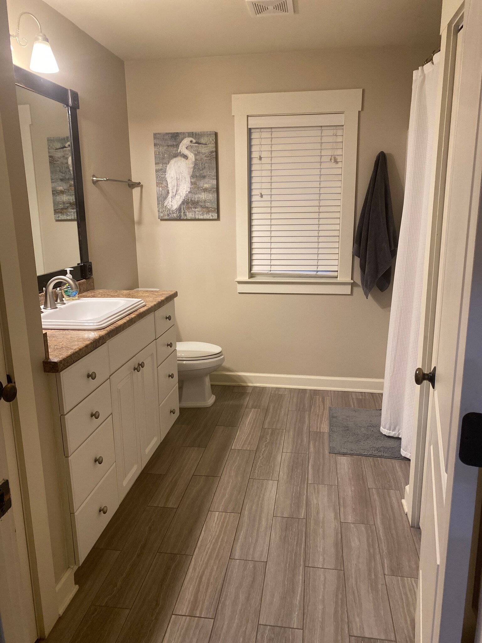 HALL BATH - 107 W Owens St