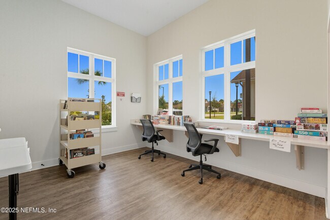 Building Photo - 43 Cardinal Br Ln