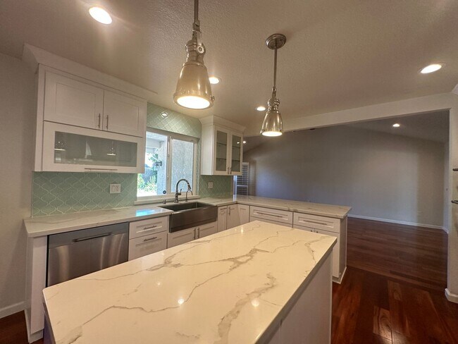 Building Photo - 2601 Bardolino Ln