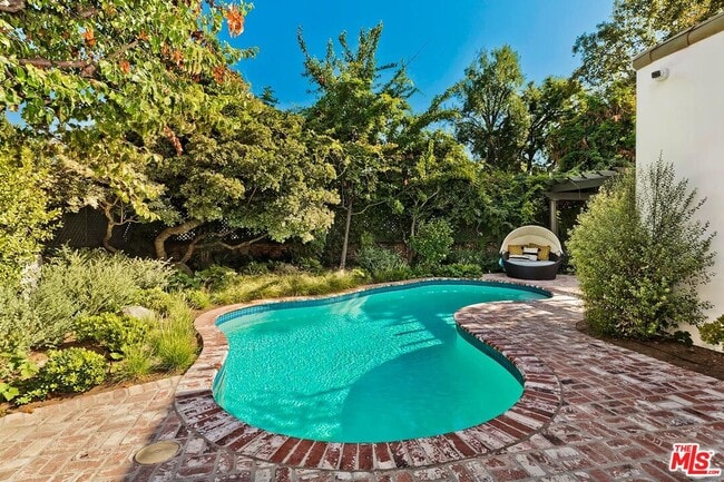 Building Photo - 4416 Arcola Ave