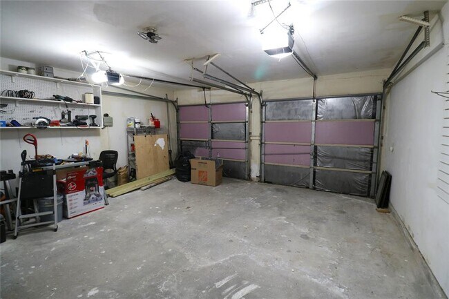 Building Photo - 7911 Fawn Terrace Dr