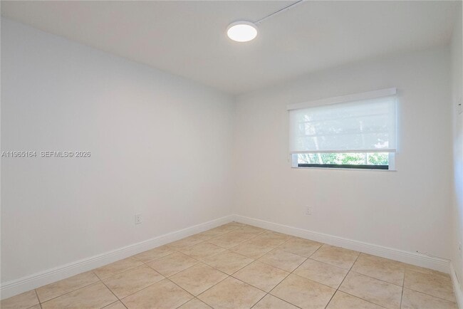 Building Photo - 995 SW 84th Ave