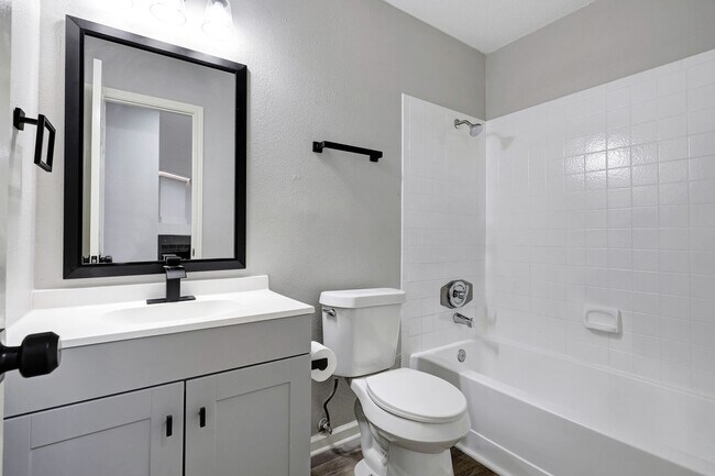Building Photo - ***APPLICATION CURRENTLY UNDER REVIEW***Co...