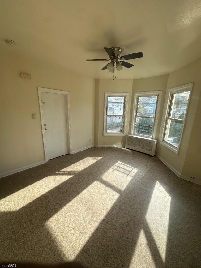 Building Photo - 115 Danforth Ave