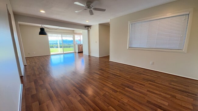 Building Photo - Lovely Thousand Oaks Rental with Expansive Yard and Mountain Views