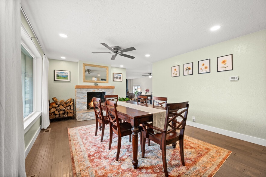 Building Photo - 8916 S 1240 E