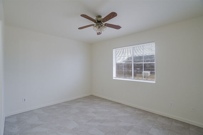 Building Photo - 7020 E Burro Ln
